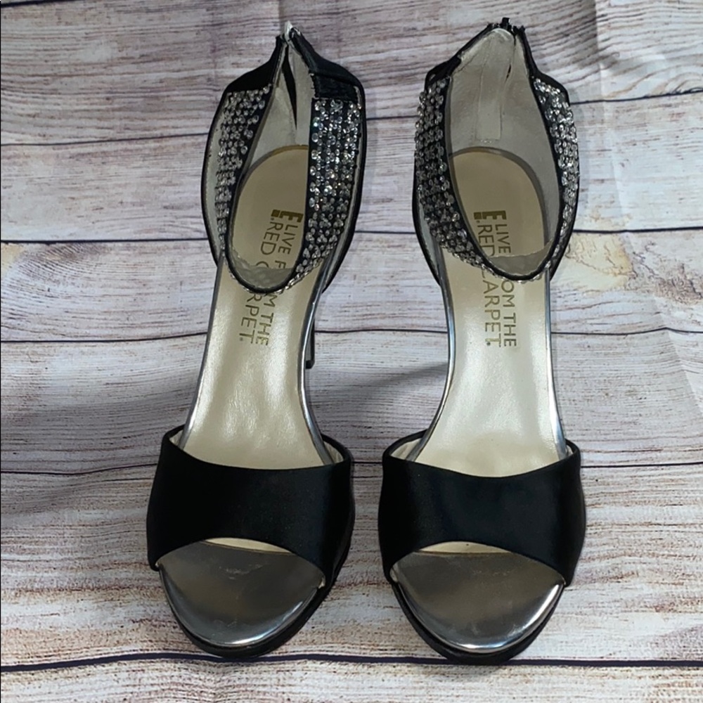 E Live From the Red Carpet Ronnie Pumps Rhinestone